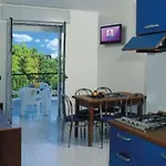Lovely With Terrace Μπιμπιόνε
